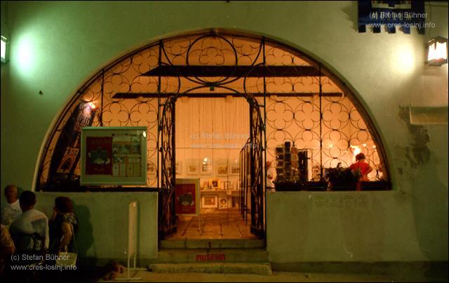 �berdachte Loge des Rathauses von Osor